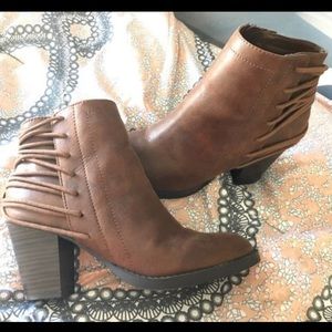 Cute Women’s Booties!